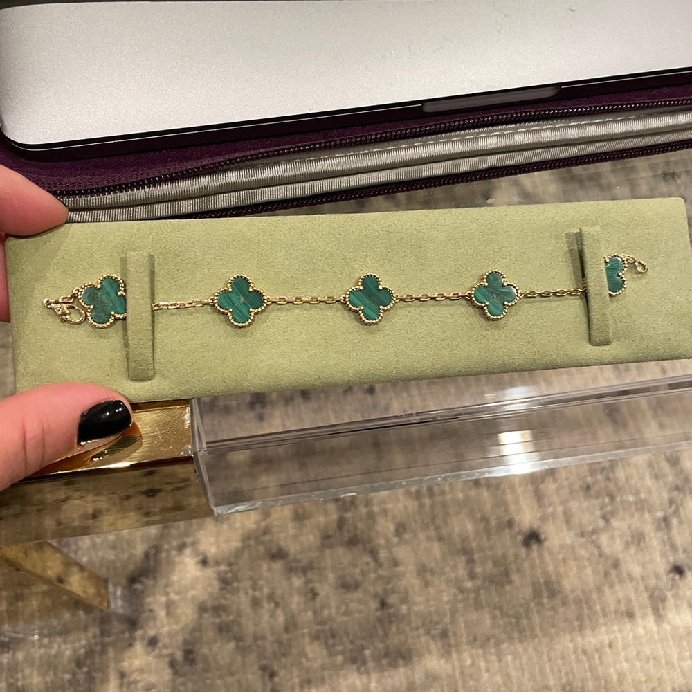 💚 Green malachite van cleef & arpels alhambra bracelet💚
